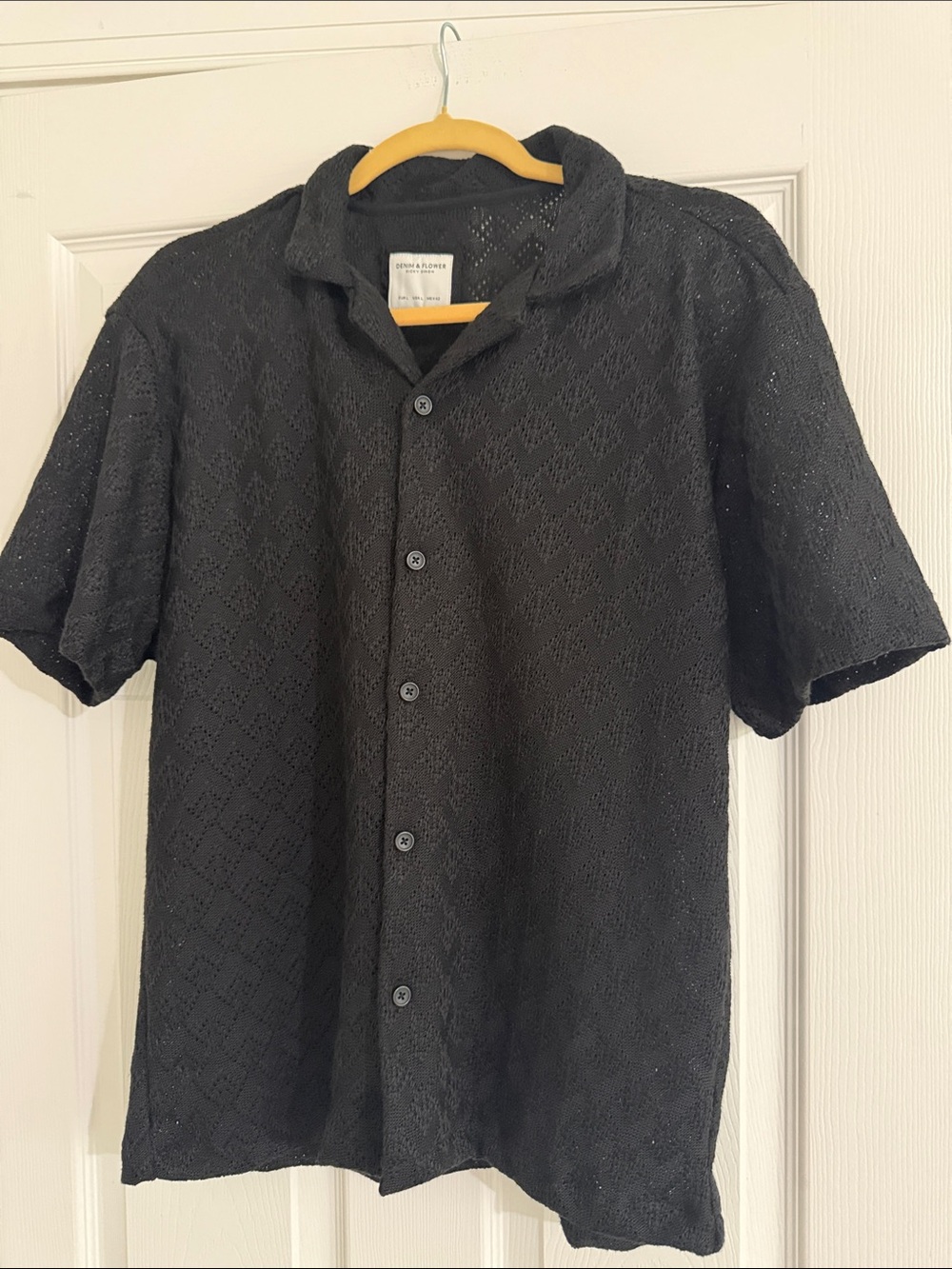 Denim & Flower Men's Black Short-Sleeve Textured Button-Down Shirt